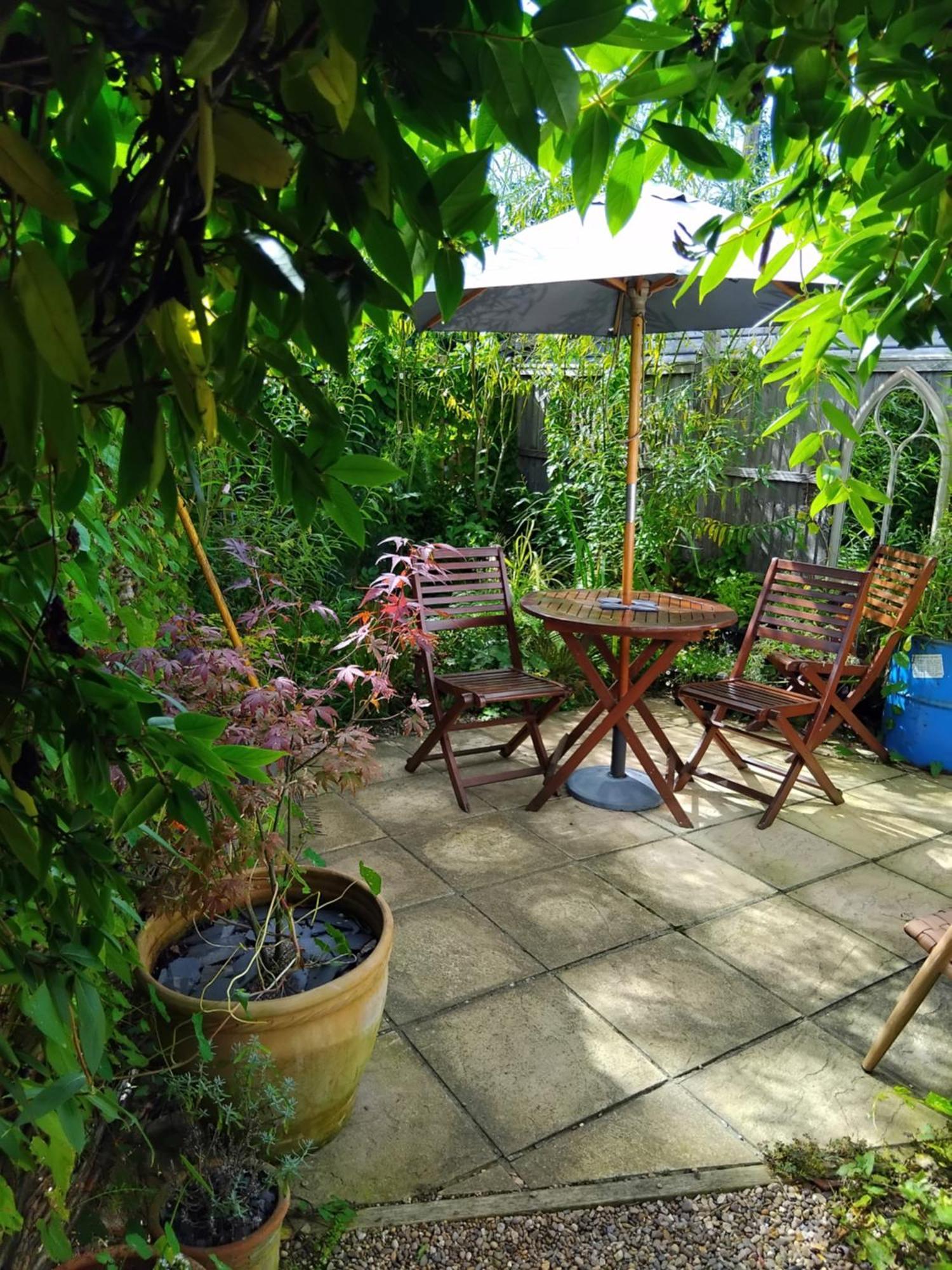 Post Office Row Apartment And Garden Crickhowell Exterior photo